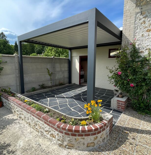 Pergola bioclimatique