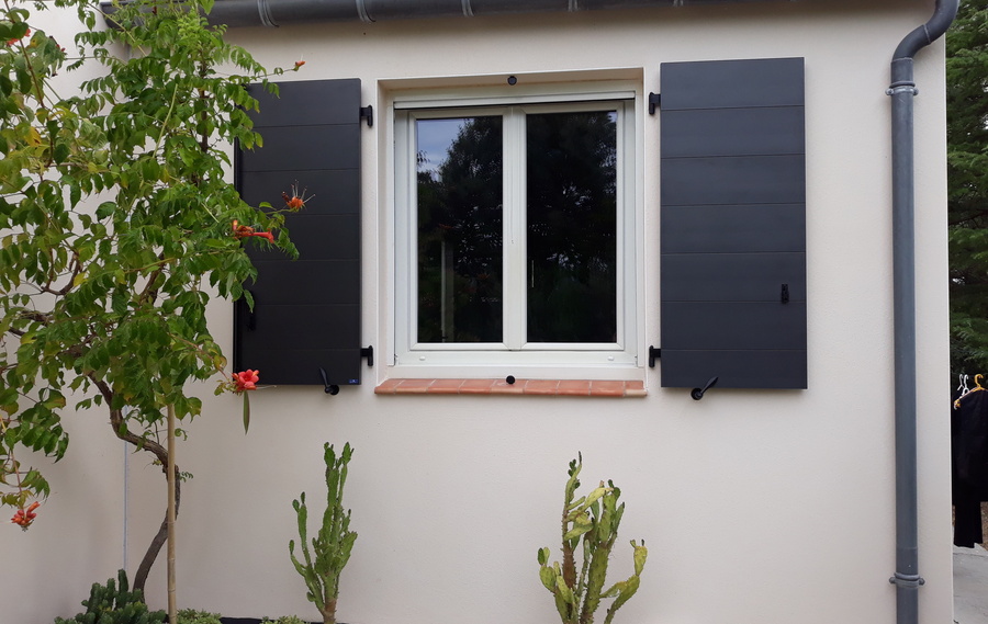 Volets battants épurés à Pont Audemer